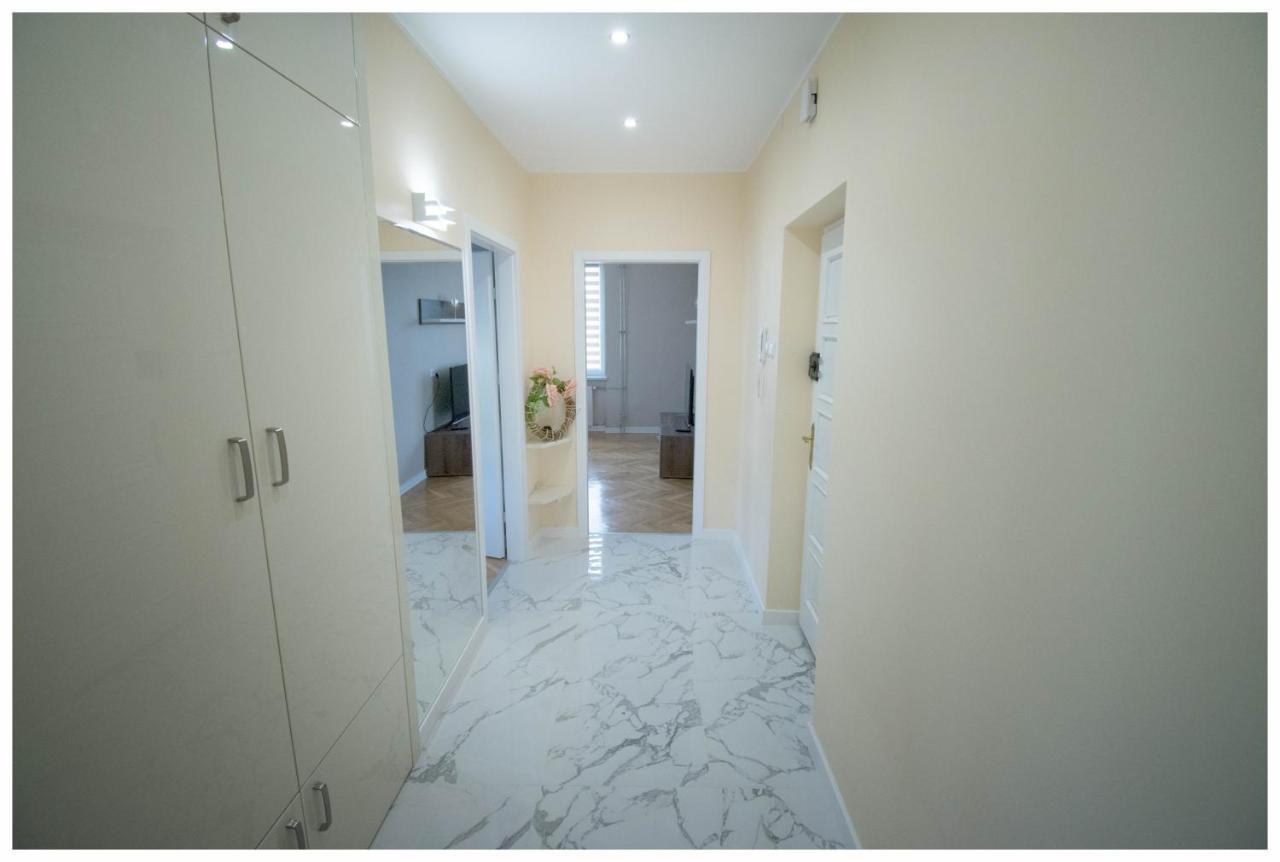 Color 24 Apartament III Stalowa Wola Esterno foto